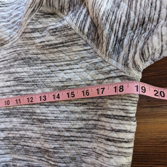 Marmot Women's Annie Quilted Pullover Cowl Neck Sweatshirt White/Black Size M - Picture 14 of 15